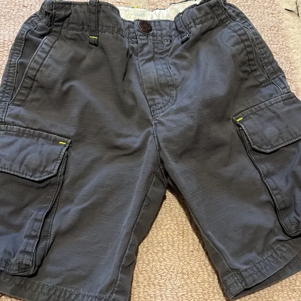 2 pairs shorts